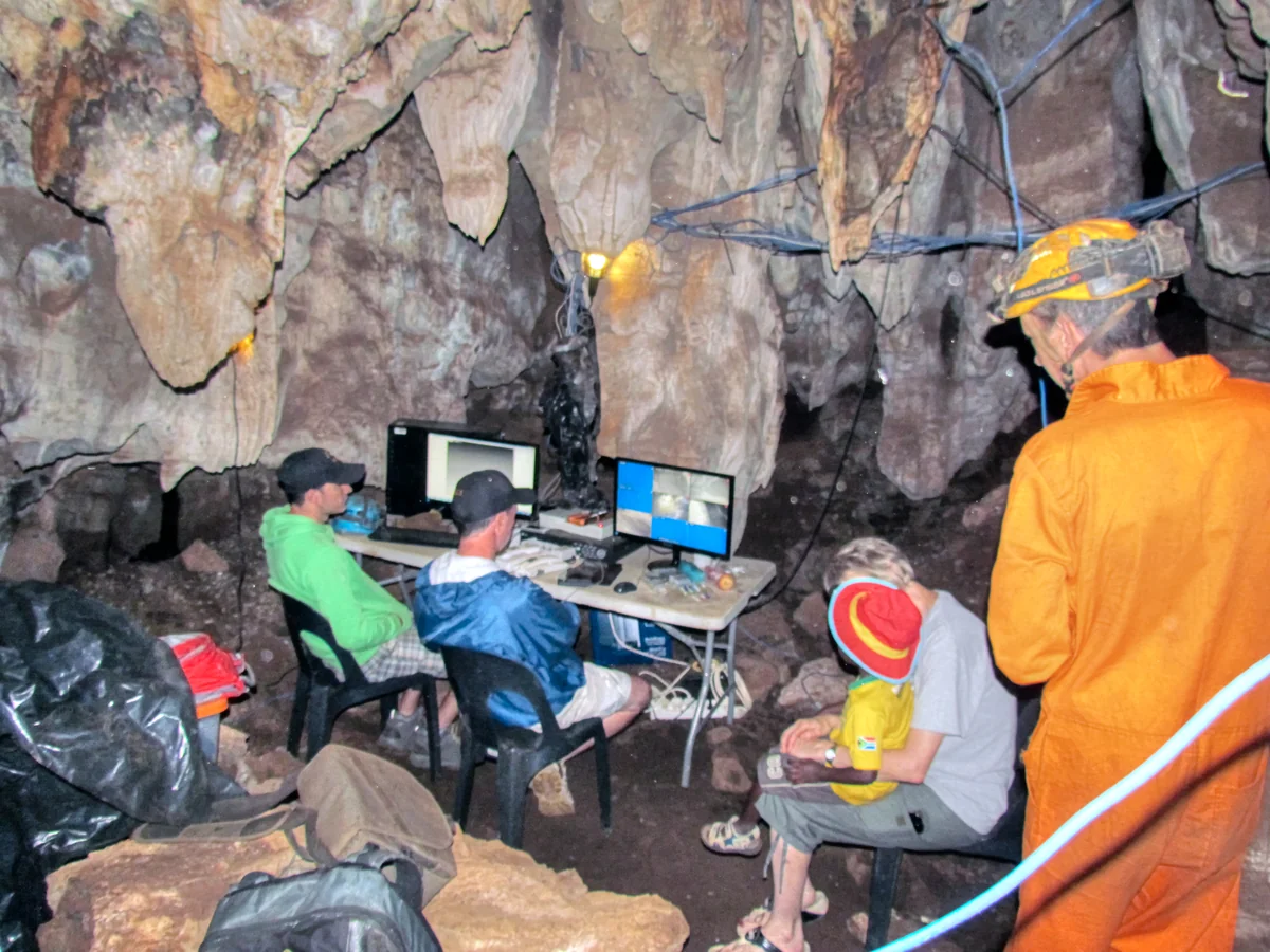 Scientists exploring the Rising Star cave system during the 2013-2014 expedition